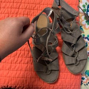 Gladiator tie sandals